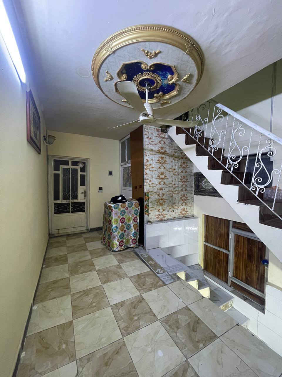 يا الله السلام عليكم متابعين مكتب المنتظر للعقار رجعنالكم بالعروض الحلوه والمناسبه
دار للبيع المساحة 100 متر بواجهه 5 متر نزال 20 يحتوي على كراج استقبال مطبخ حولي خدمات غرفه نوم منور الطابق الثاني غرفتين نوم وخدمات بناء نظيف ام الكبر و الغزلان قرب مدرسة الكرفانات للاستفسار *********** مكتب المنتظر للعقار
