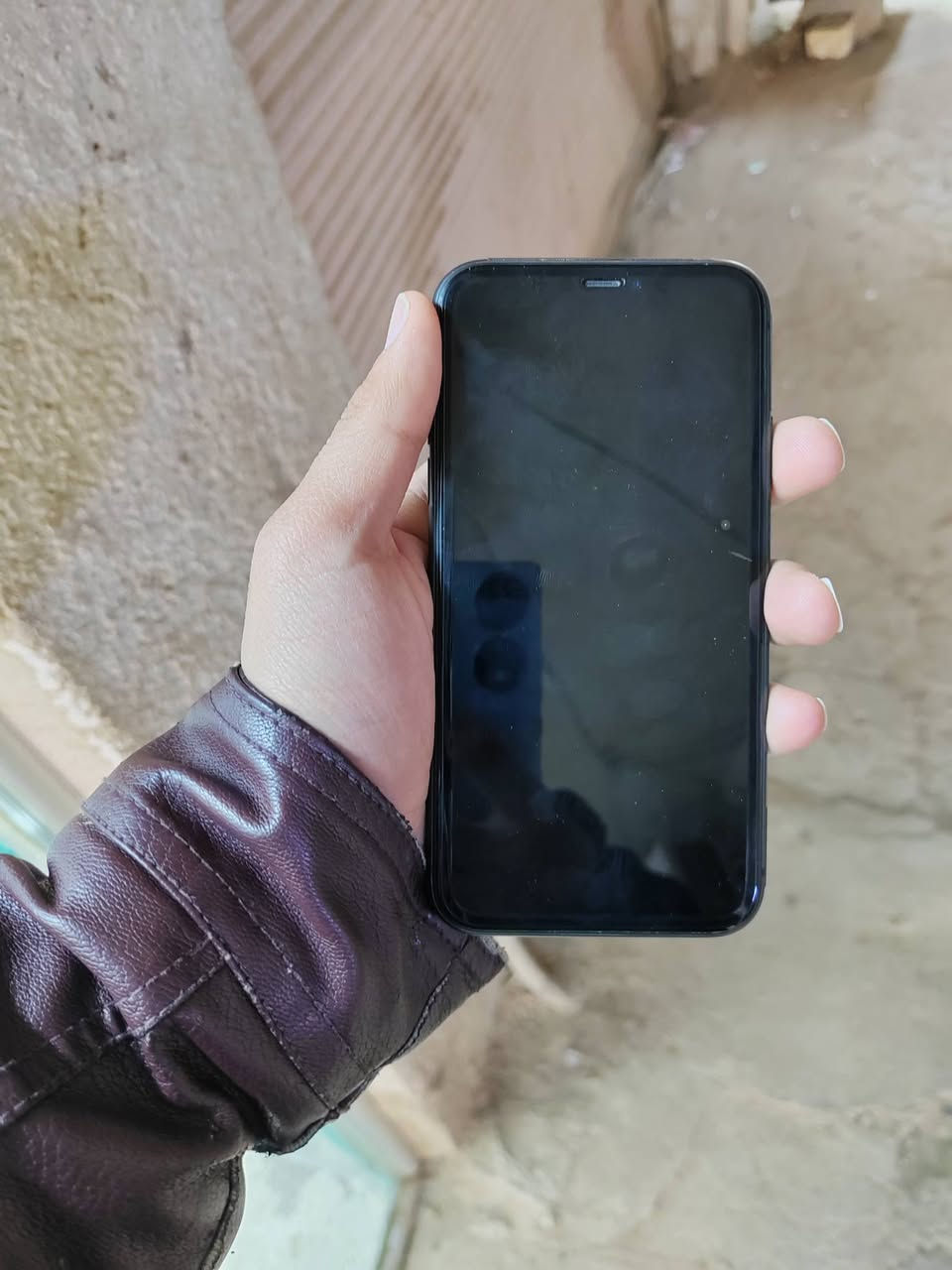 السلام عليكم  iphone 11 ذاكره 128 بطاريه 75 الجهاز شرق أوسط المكان كربلاء السعر 240 الرقم ***********
