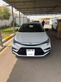 كورلا هايبرد شكل اس بلاك ادشن 2025  ماشية24 الف   المواصفات:  فتحة سقف...