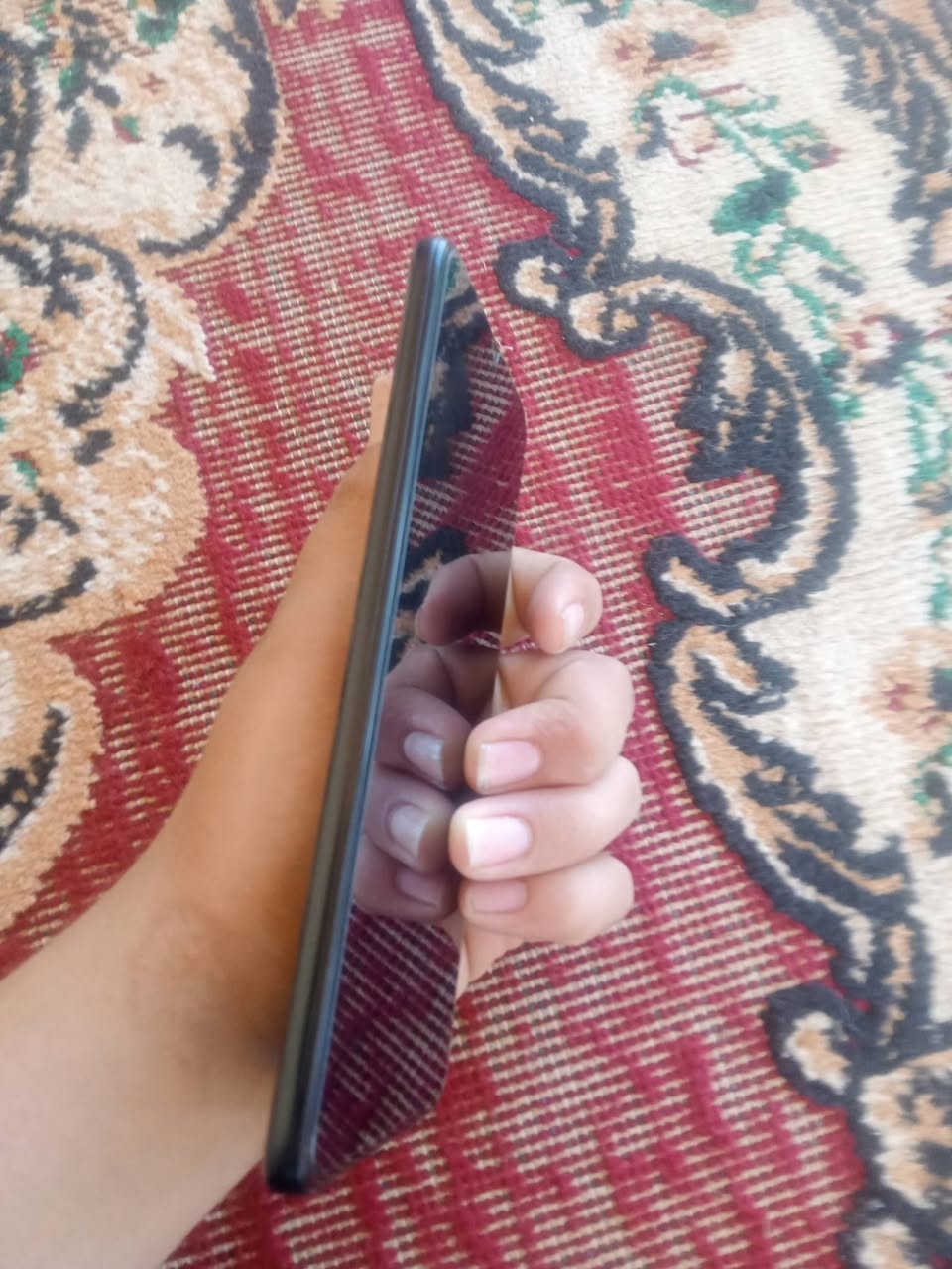 سلام عليكم جهاز للبيع هونر x7 جهاز نضيف مامفتوح ما طاب تصليح اذكره 128 مكان ديالى قرب ركه حجي سهيل رقم الهاتف  ***********
