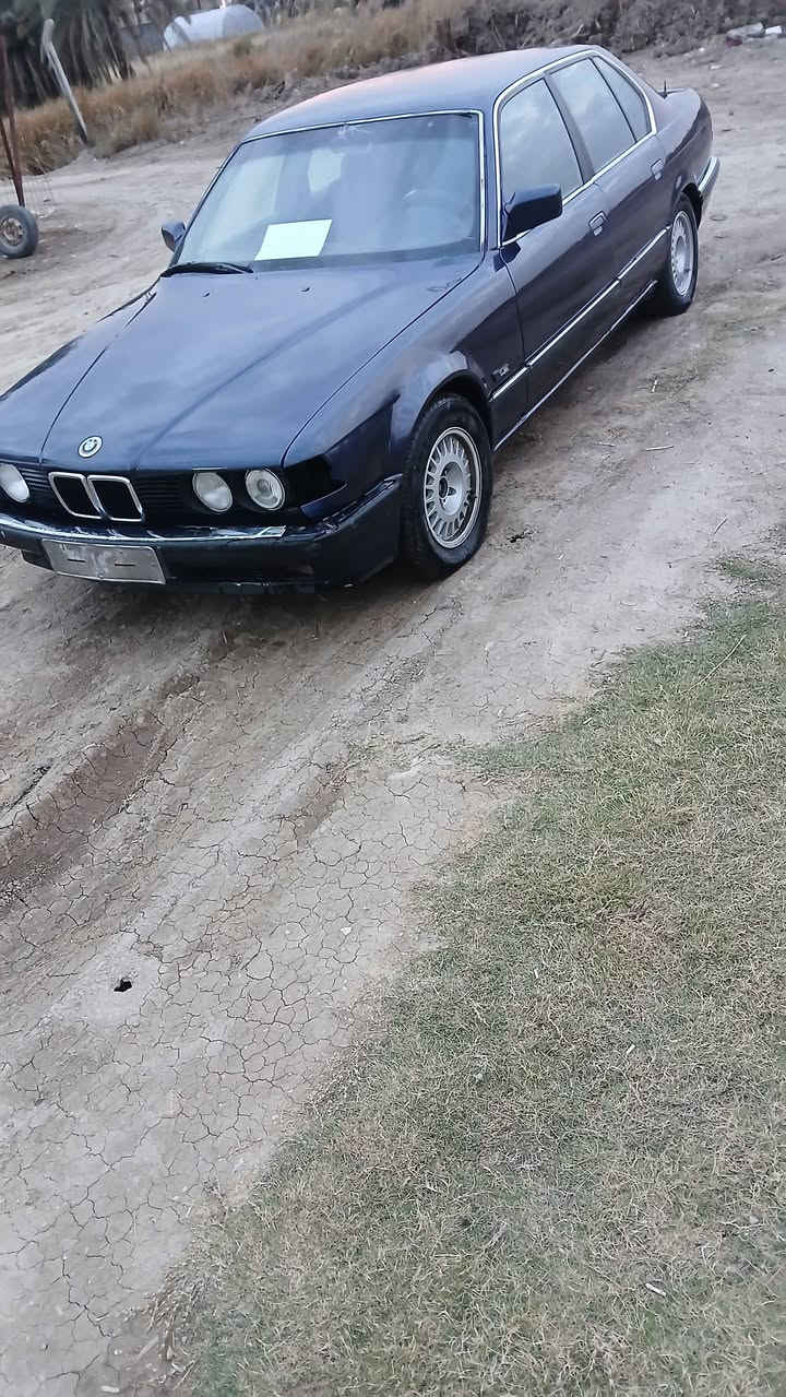 سلام عليكم بيم ٧٣٥ محرك وكير خير من الله لا تبخير ولا تنقيص رقم انبار ألماني ما سحبيهن من المرور الوحات راعيه يريد تحويل ومتوازي عله بيعته السعر ٣٣ وبيه مجال ***********. لا تعبني اذا مو شراي
