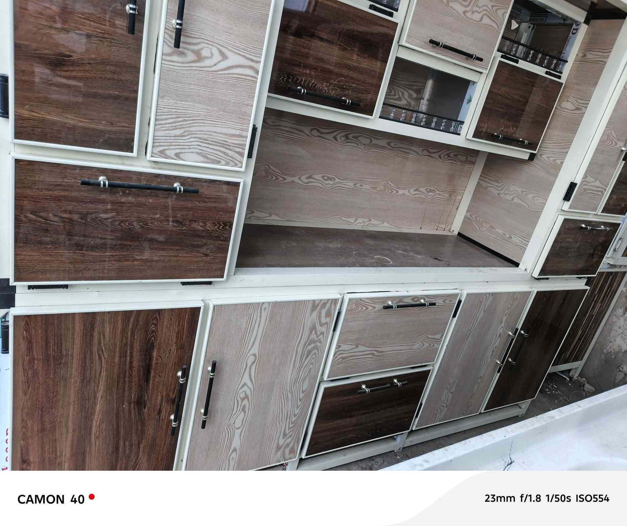 كاونتر مترين ونص مستعمل أخو الجديد والسنك متر ونص حطاطه مو سوكي للتوصل ***********
