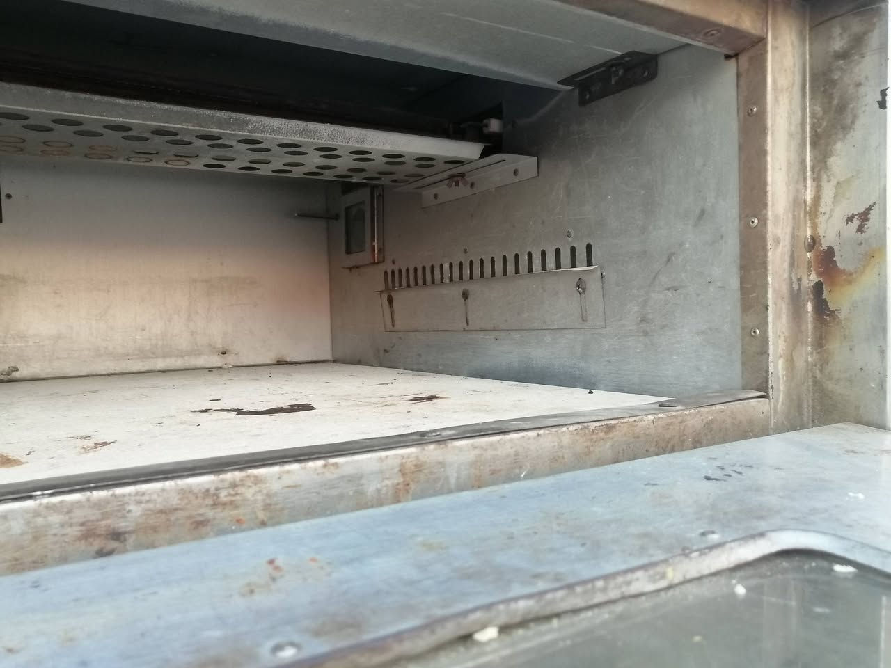 فرن كهربائي نضيف اخو الجديد ٥٠٠ اوبي مجال مكاني الناصرية ***********
