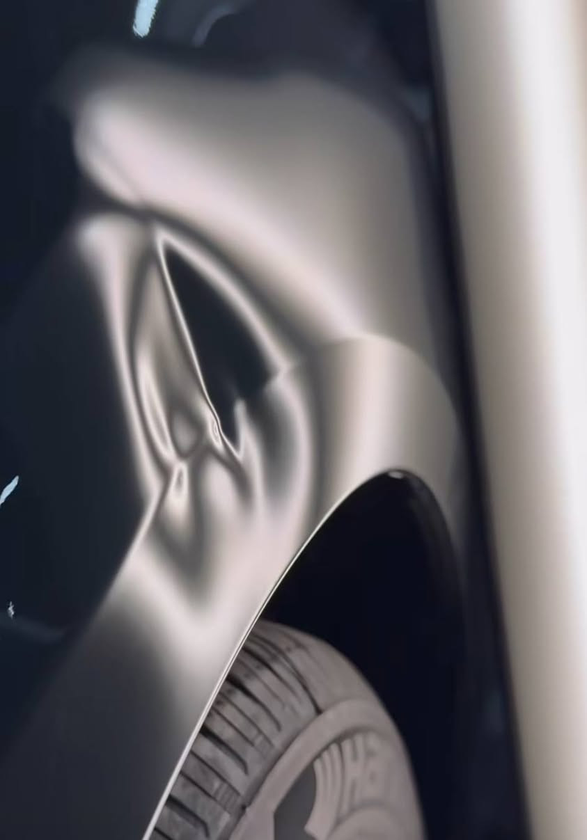 ورشة الأصدقاء للسمكره وصبغ جميع أنواع السيارات. 🚘🚖
الورشه  متكامله  سمكره وصبغ كادر ذو خبره في السمكره على البارد. 
الصبغ شرط  بالفرن  حراري و الالوان الميتاليك جميع الالوان  بالكمبيوتر 📡
نستقبل جميع أنواع السيارات. 
##للحجز والاستفسار الاتصال على الارقام التاليه  متوفر   وتساب . 
الصباغ ابو موسى :*********** 
السمكري ابو نبأ :***********
نتشرف بكم  العنوان 🖊️صناعيه حمدان القديمه خلف محطات الغسل 👍🏻👍🏻
