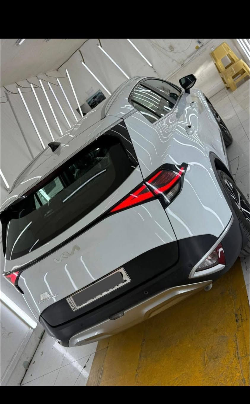 كيا سبوتج 2022 خليجي ‏
شاشه كبيره اندويد بلادي 
سستم نيكل بلادي
كامره خلفيه دواره بلادي
يدات نيكل بلادي
حساسات خلفيه بلادي
المري كهربائيه شفط
لد خلفي 
ويل كب كروم مشفر
كشانت مضلع 
‏لدات ترحيب بل الابواب 
موسيقى ابواب و التشغيل
مانع انزلاق
هاند بريك دكمه 
شاشت اعطال
مثبت سرعه
ماوس بلادي 
بصمه وتشغيل عن بعد 
لايت زنون ثلاث عدسات
كروز سرعه 
مود ادرايف 4 وضعيات قياده 
‏عدادات إلكترونية
السياره بسمي هزه وفحص جدد
🛑 السعر 207 وبيه مجال شي بسيط

شفتات اثنين بل الستيرن 
السياره ماشيه ٣٤ الف كيلو متر 
مكان السياره بغداد رقم السياره أربيل 
السياره مكفول عام عده رصعه صغره بل باب الخلفي 

رقم صاحب السيارة 
***********
