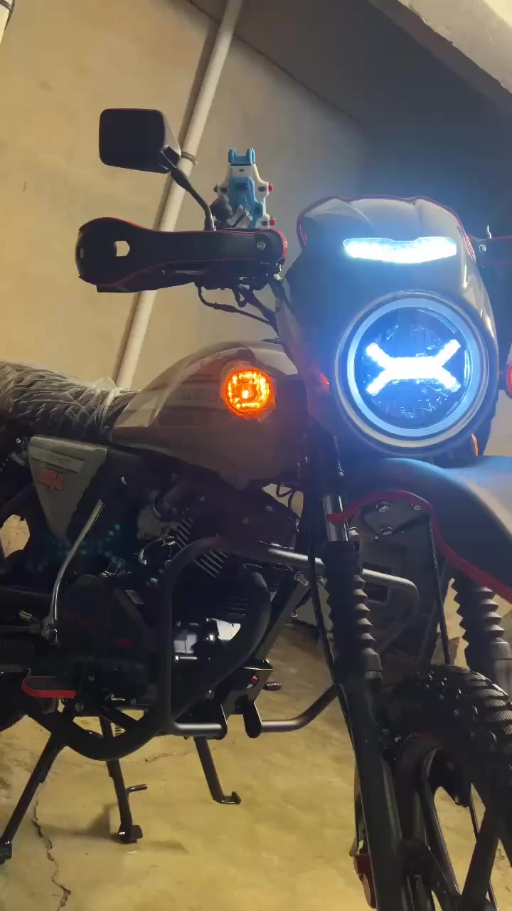 السلام عليكم دايون جبلي 2026 صارلو 15 يوم من اخذتو بعد زيرو ما ماشي قليل مابي اي عيب بعد كارتون شركه فول السعر 1475 يعني سعرو مليون و 475
ملاحضه مهمه ‼️ الدراجه ما مسجله فقط بيها منفيس مال شركه 
***********
مكان الحويجه دخل
