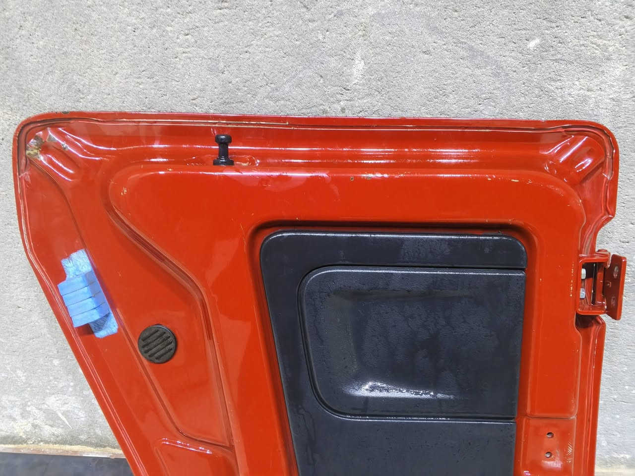 باب تڪتك للبيع تي في إس جديد وشخط مبي فقط ضرب خفيفة وممبينة مكاني واسط قضاء الحي للاستفسار يرجو الاتصال ***********
