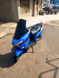 دراجه سترونك موديل ٢٢ مجفته مره وحده جاهزه من كلشي باتري جديد تايرات ج...