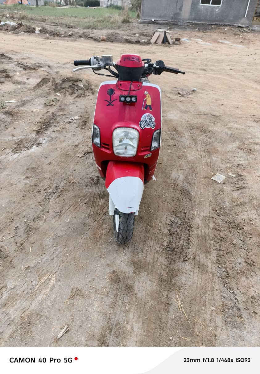 بوليس كابريتر 2007 شغاله مكينه ناعمه 
450 وبيه مجال مكاني سده هنديه


**إذا كنت صاحب هذا الإعلان وتريد حذفه لأي سبب، رجاءا أرسل رسالة إلى الدعم الفني**