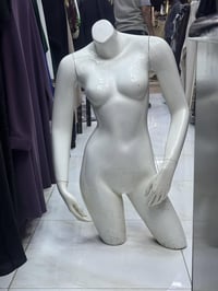 نسائي • نص السعر • نظافة ٩٠٪