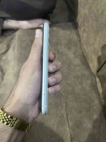 ايفون 11عادي 
ذاكره 128
دبل سيم 
بطاريه 83
نظافه 100✅
السعر(280)
هاتف                                                           ***********
