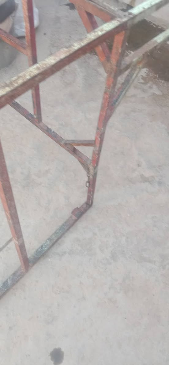 السلام عليكم
شباب محجر صقر البيع 
عوزه ترتيب مثل ما موضح بصوره عوزه لحيم 
سعره ٦٠وبي مجال 
مكاني بغداد المعامل الباوي 
هذا رقمي ***********

