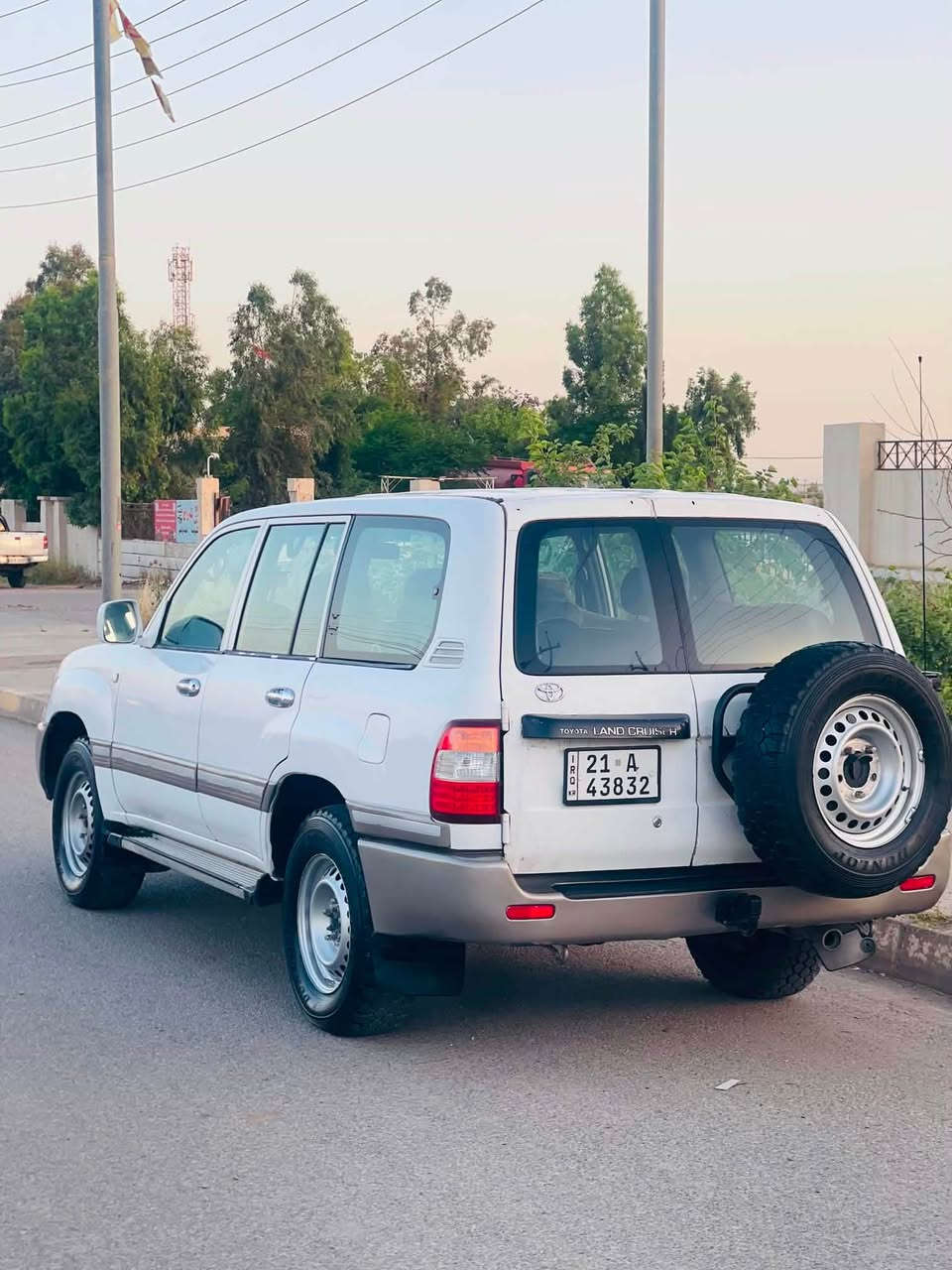 مونيكا2000 گيرومكينه و ته بريت و ته قه و ره قه به شه رت بوياخ حيزام بوياخه به بي ليدان ناوي له حاسيبه دا نيه سه ياره كه زور خاوينه هه مووگياني به شه رت  سه ياره كه زور خاوينه سه نه ويتازه يه هه زه يتازه يه ره قه م يتازه يه 
سعر:97
***********
*********** كويسينجاك, أربيل
