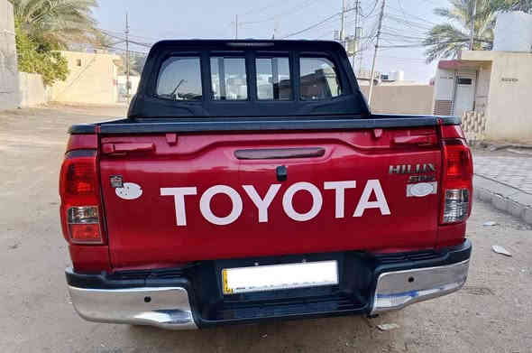 سلام عليكم
من رخصة الادمن 
تيوتا هايلوكس موديل 2019 سنويه جديده بيها كتاب فحص شامل لكل السياره  (سعر 265) وبيها مجال للشراي وباقي التفاصيل على هذهِ الارقام 
‏‪***********‬‏
‏‪***********‬‏
