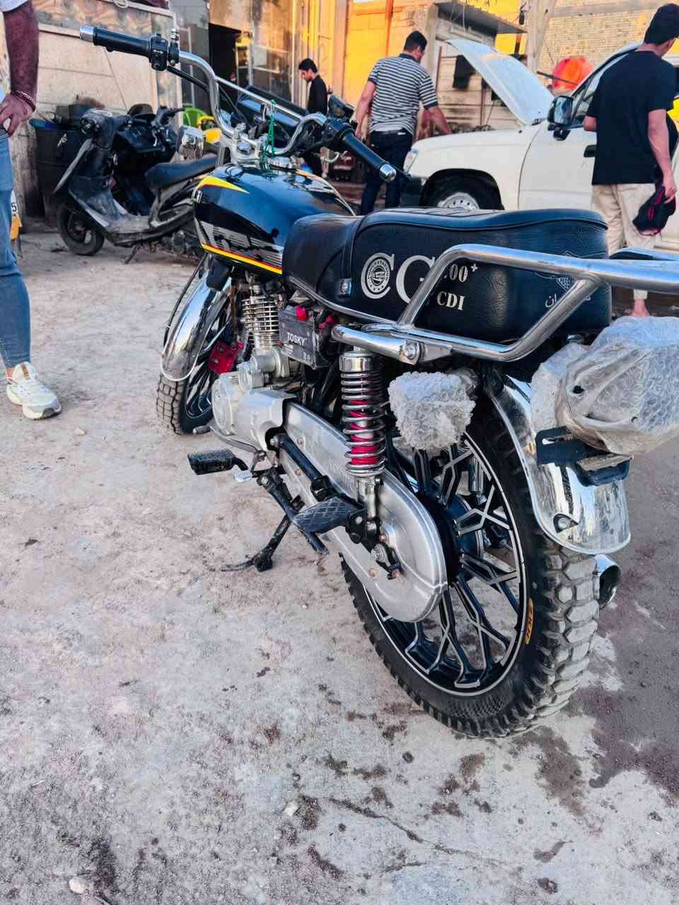 سلام عليكم دراجه ايرانيه موديل 24 البيع مكاني بغداد المشتل رقم ***********
