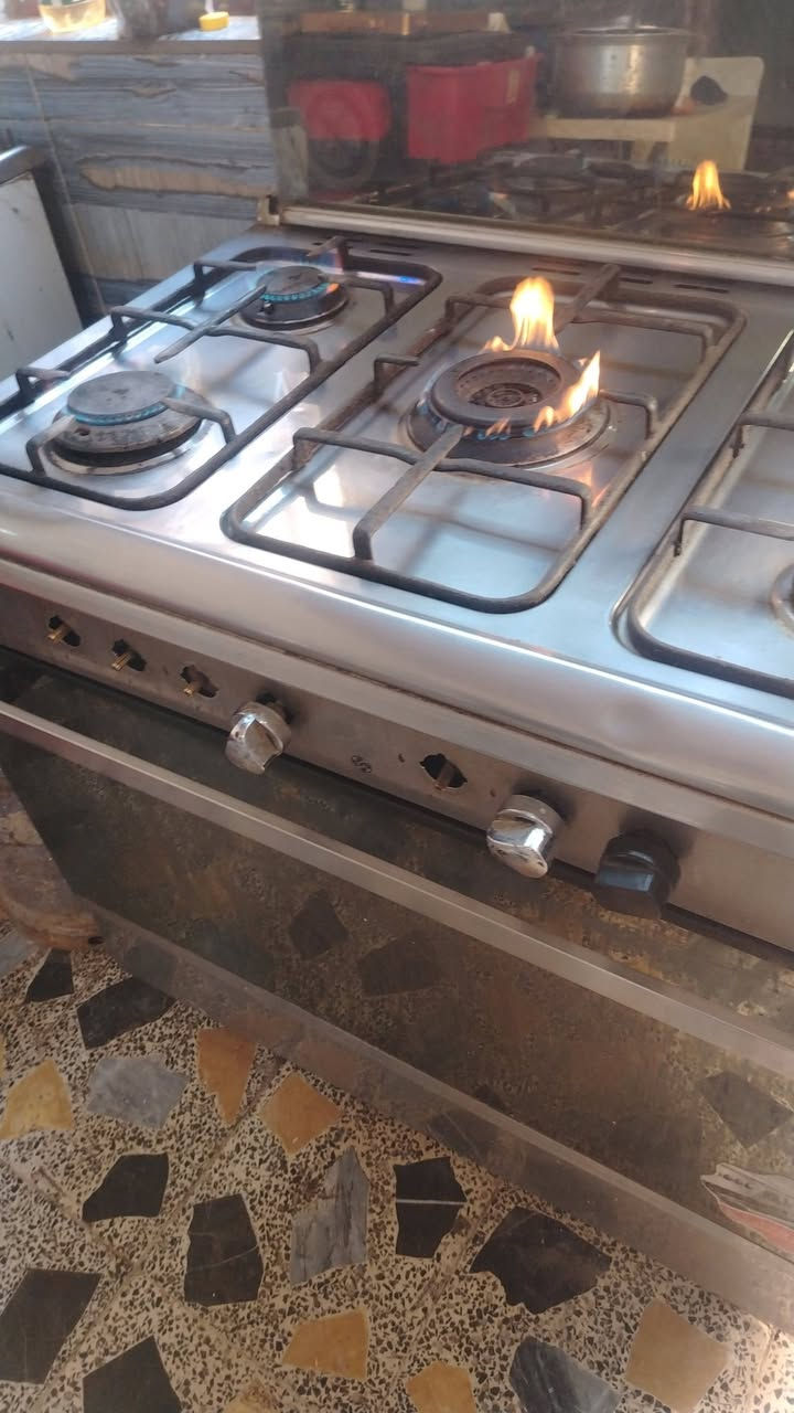 طباخ البيع سعره ٢٠٠وبي مجال قليل


**إذا كنت صاحب هذا الإعلان وتريد حذفه لأي سبب، رجاءا أرسل رسالة إلى الدعم الفني**