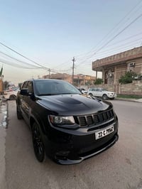 جيب كراند شيروكي فول   موديل : 2021  ماشية : 90 كيلو متر  المواصفات فو...