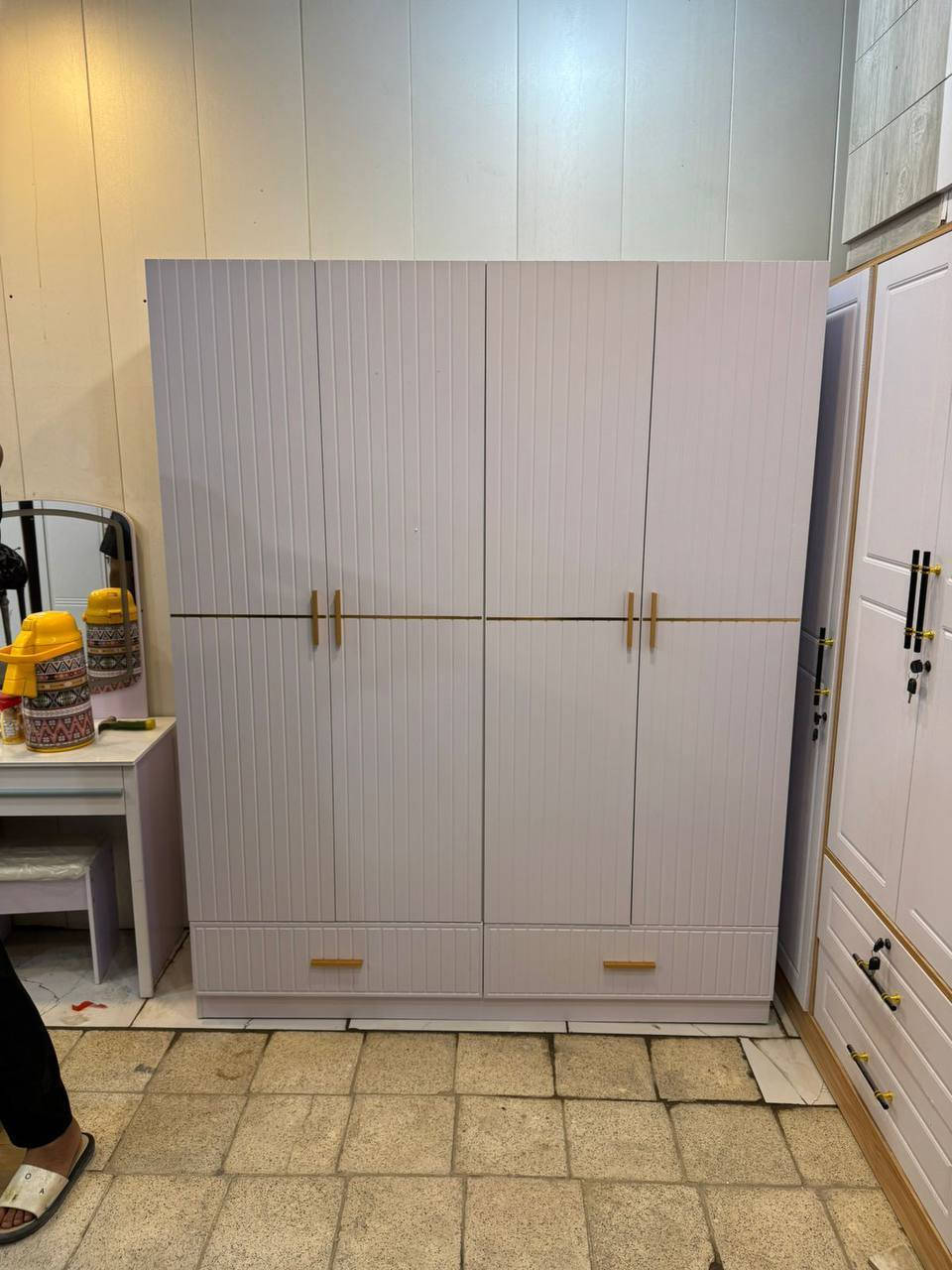 كنتور   4 باب 

الارتفاع 200 سم 
عرض  160 سم 
عمق 50 سم.


**إذا كنت صاحب هذا الإعلان وتريد حذفه لأي سبب، رجاءا أرسل رسالة إلى الدعم الفني**