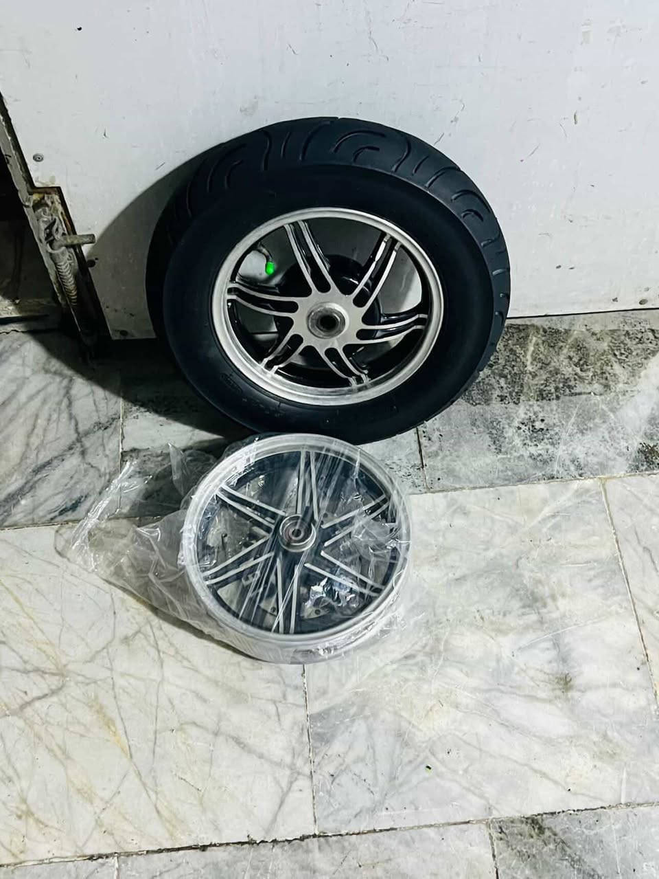 السلام عليكم ويالة مال رمبة اجني بل حاوية مال دراجات زوجين ثنين واحد مفتوح واحد مزدود لمايعرف اسعارهن لا يطب المفتوح ب 185 ولمسدود ب 185 الشراي يجي خاص • 🈲


**إذا كنت صاحب هذا الإعلان وتريد حذفه لأي سبب، رجاءا أرسل رسالة إلى الدعم الفني**