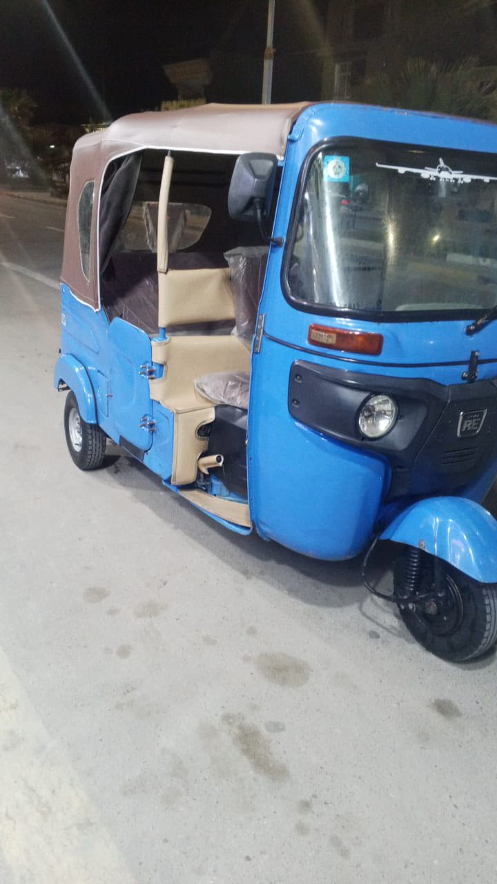 تكتك ٢٢رقم بصره تكتك نضيفه شوف عينكم ما بيها طكه بيها طخه يم البكلايت راده بارد الشراي يخابر ***********
