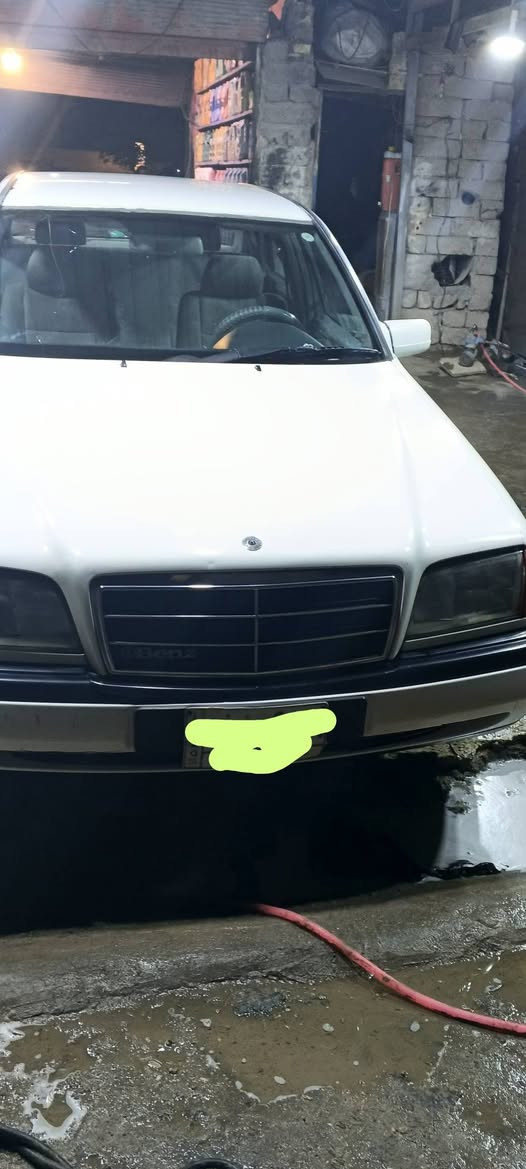 السلام عليكم مارسدس بيبي شبح موديل 94 رقم ذي قار كله ابلاد بيع او مراوس السعر 50  وبيه مجال ناصريه المركز ***********
