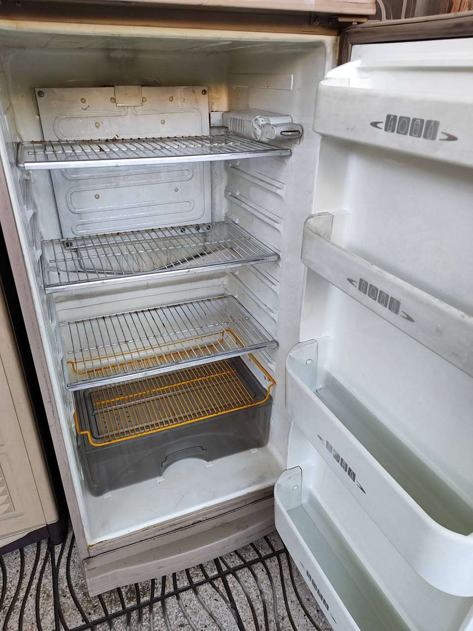 السلام عليكم 🌼
ثلاجة Nopel التايلندية 

مواصفات:-
1...حجم 15 قدم
2 ... نظيفه 
3 ... ماطور بلادي 
للتواصل الاتصال بنا على الرقم التالي عبر واتساب 
***********
