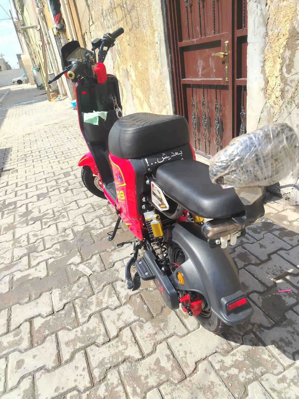 سلام عليكم
دراجه شحن R9 دراجه غنيه عن التعريف ميحتاج اشرح دراجه جديده ما صارلها هواي استخدام قليل دراجه نظيفه أخت جديده لون مميز(احمر) تحتوي على 5 بطاريات كبار الدراجه من شركه WINLEE سعر 550 وبيه مجال مكان بغداد تواصل خاص


**إذا كنت صاحب هذا الإعلان وتريد حذفه لأي سبب، رجاءا أرسل رسالة إلى الدعم الفني**