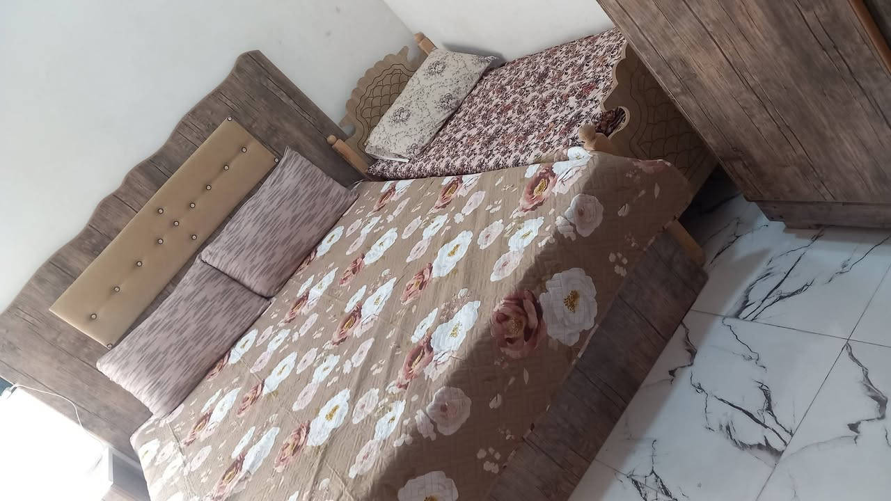 للبيع
مستعمل نضيف اي ضرر مابي غرفة نوم ٦ قطع فصال
غرفة اطفال كنتور ٢ باب وجربايه نفر حاضر 
عنوان كركوك


**إذا كنت صاحب هذا الإعلان وتريد حذفه لأي سبب، رجاءا أرسل رسالة إلى الدعم الفني**