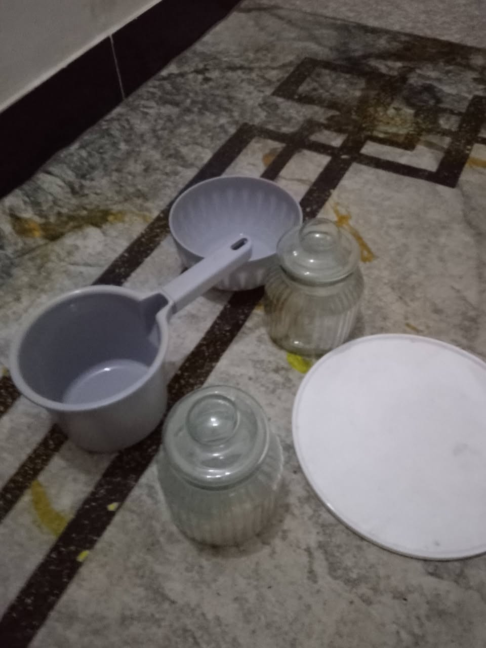 للبيع غراض شلع
السعر 50 الف 
مكان بغداد الامين ثانيه


**إذا كنت صاحب هذا الإعلان وتريد حذفه لأي سبب، رجاءا أرسل رسالة إلى الدعم الفني**