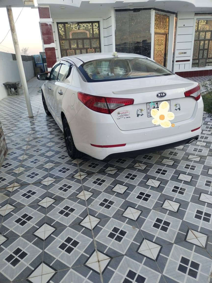 وبتما 2011 خليجي محرك 2000رقم بغداد سياره بيه قطعتين جاملغ وبنيد سياره حلوه سعر 115 وبيه مجال مكان سياره رمادي ***********
