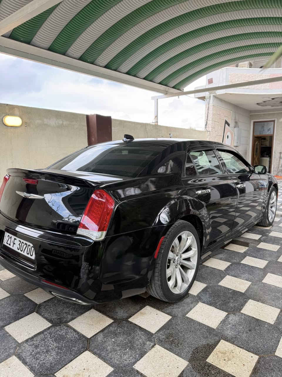 السلام عليكم اوباما ٢٠١٩ C رقم سليمانيه باسمي وارد امريكي قطعتين بيها بدون دواخل جاملغ امامي جاملغ خلفي صبغ جهه السكن وقطعه كلير بدون معجون يعني ٣ قطع ابيع محرك كير اكسل ضفيره كله شركه ممفتوح بيها كلشي سياره جاهزه مناقصها كلشي ديالى الغالبيه *********** (السعر ٢١٧ وبيها مجال )
