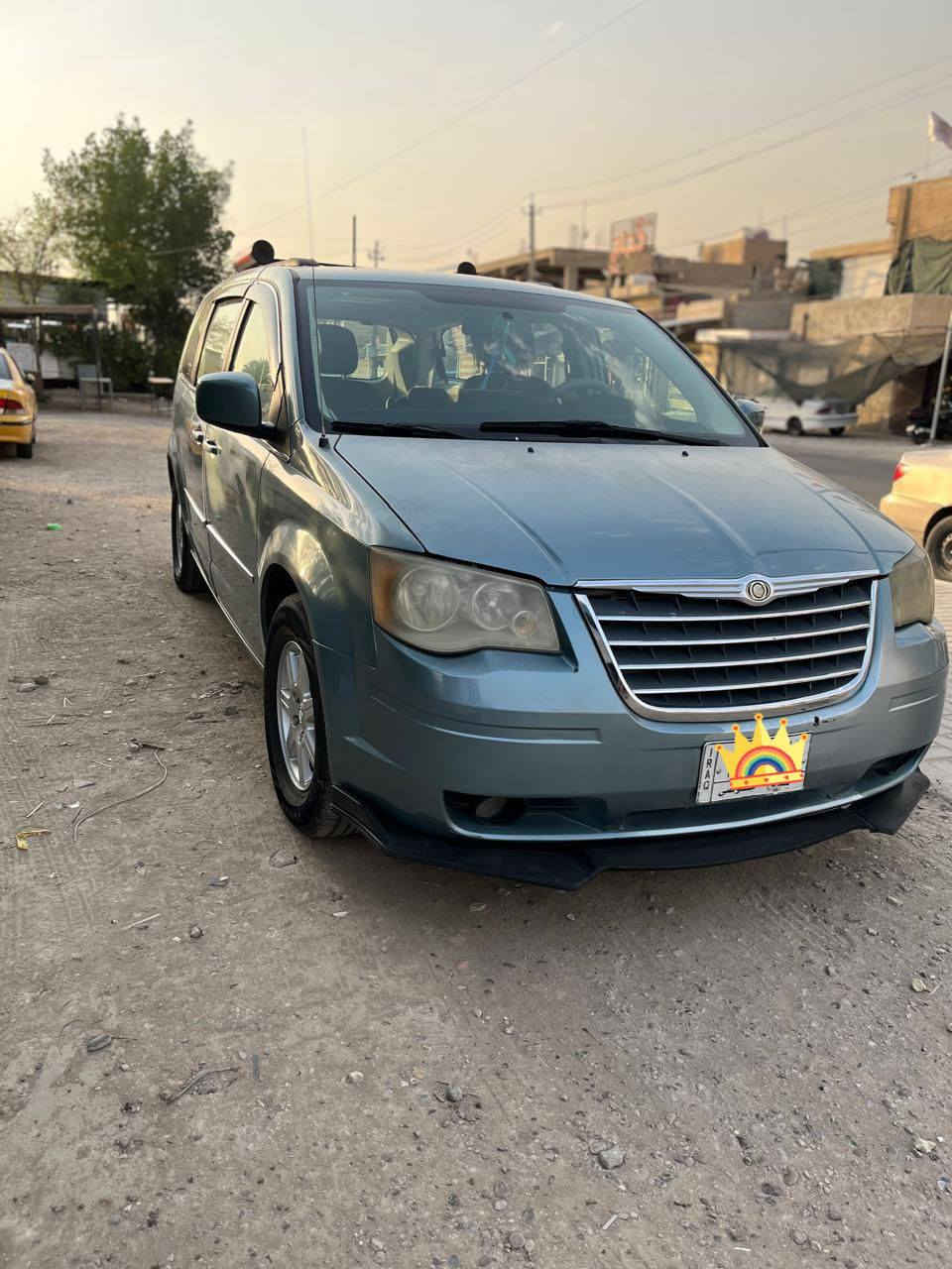 السلام عليكم دوج كرفان كرايسلر 2010رقم بغداد السيارة بيهة صبغ حزام عدا البنيد كير مكينة جدآ نضيف صدر أمامي خلفي صار سبوع مبدلات جدد 
مكينه ٣٨٠٠     ٦ سلندر
مكان السياره  بغداد 
السعر ١١٥ ورقه وبيها مجال للطيبين
بيبان +جنطه كهربائي
واتساب ***********
