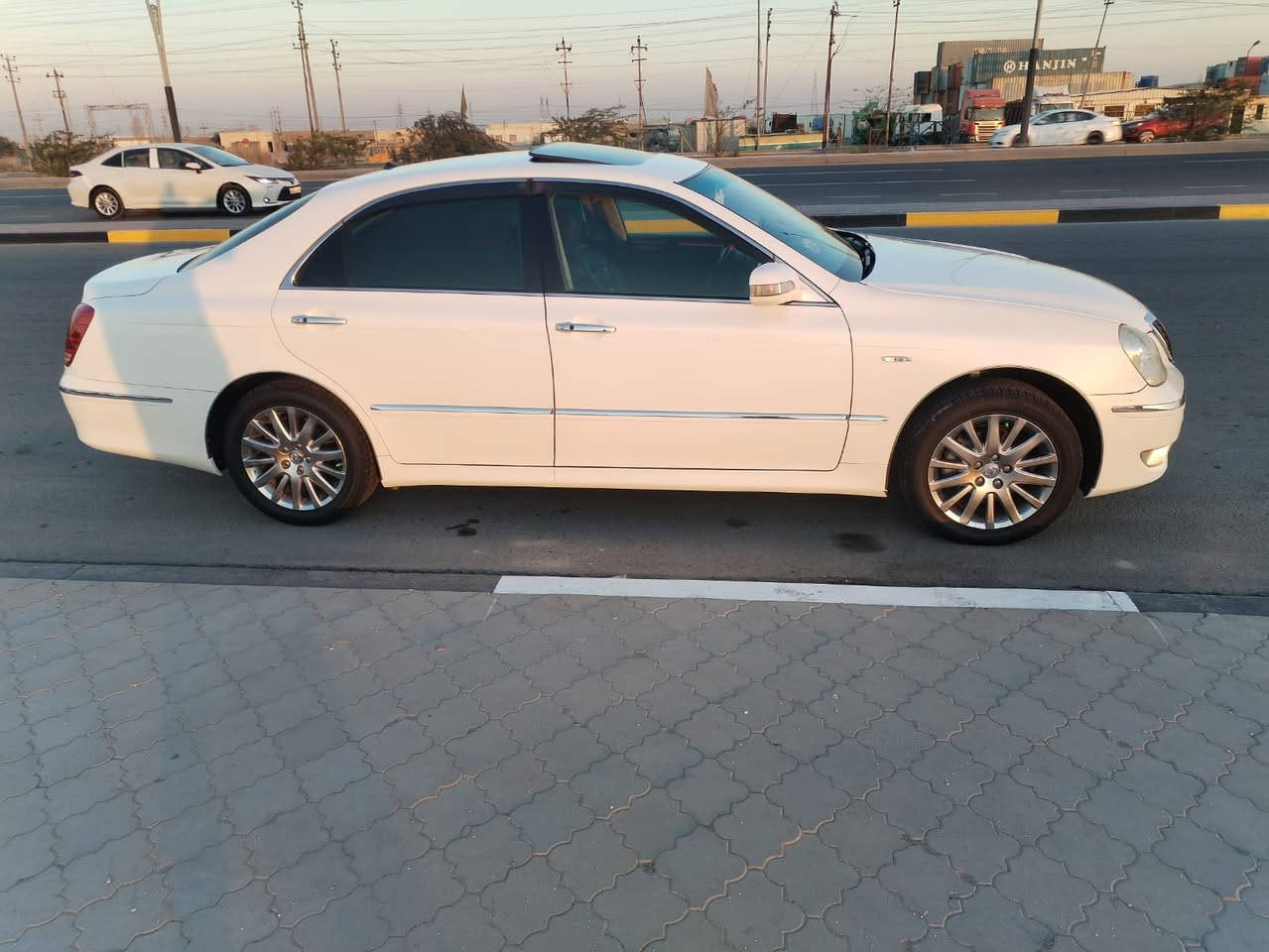 السلام عليكم ماجستا السياره جديده فول مواصفات جاهزه من كلشي مكفوله من الكص السياره نقل جثه فقط رقم انكليزي سنويه جديده السعر 120 عنواني بصره ***********
