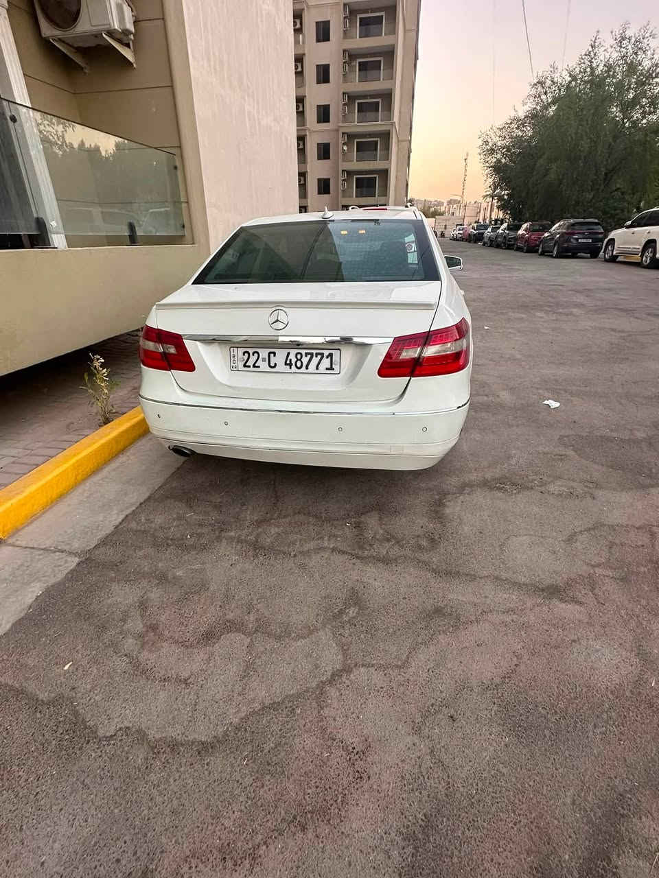 مارسيدس للبيع
السلام عليكم . للبيع  
مرسيدس E212 موديل 10 بسمي تحويل ثاني يوم 
- لون غرفة اسود
- مري شفط
-شاشه + ماوس 
-ستيرن كهرباء + تحكم ستيرن جهتين
- تبريد منفصل + قطعتين تبريد 
انارة داخليه بلاد
بردة خلفية بلاد 
كشنات كهرباء 
-تدفئه كشنات 
-اشاير مري شفط
-كروس سرعه 
-شاشه + تحكم
وباقي المواصفات معروفة مقفوله من الصبغ والتبديل . سياره جاهزة وبلخير على الياخذها  . محرك كير بلاد شركه ما مفتوح . لا تبخير ولا تنقيص . 4 سلندر.  السيارة عادي مو فورمتك وتبريدها خير من الله  .  
الشراي يتصل *********** سيف  متوفر واتساب
