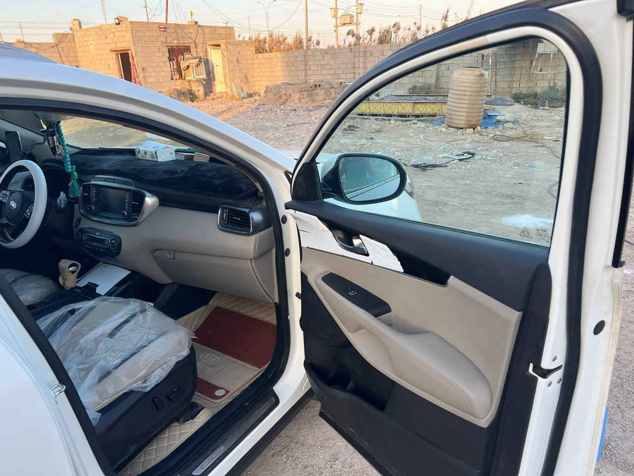 السلام عليكم سورنتو 2020 خليجي 6 سلندر بيه تجيه جه السايق بيه صبغ قماره وبيبان 2 وبنيد ماشيه 47 الف
رقم بغداد انكليزي بسمنه سنويه لل 30 السعر 175 وبيه مجال الرقم *********** مكاني ناصريه شطره
