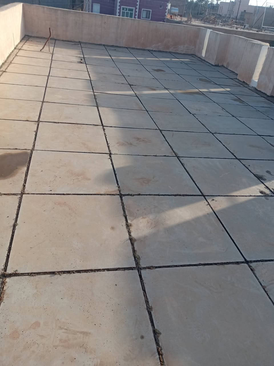 السلام عليكم // يوجد لدينا عمل ايزوكام ورافكوت وفلانكوت وجير وماستك وصبغ وألياف وصباغ ونعمل على قلع الماستك أو الإضافة وتنظيف سطح بالكوسره اللاستفسار على الهاتف *********** أو الخاص
