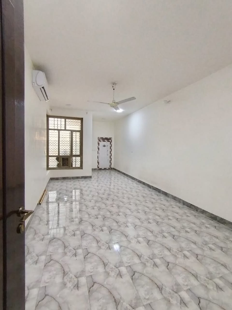 🕋 بسم الله الرحمن الرحيم 🕋
مكتب أبو ليث الجميلي لبيع الدور والأراضي السكنية والزراعة في الجغيفي الثانية 
       ⭕️المكتب⭕️
     قرب منفذ كريم عفتان
يوجد بيت
للبيع
بلجغيفي الثانية
 قرب جامع الذكر الحكيم
طابقين
الوجه 7ونص
4غرف نوم
3حمامات
صالتين
مساحة 172

بحي الجغيفي الثانية

 ⚠️ الشارع 🚸 : 10

🧰⚖️ نوع الملك 🧰⚖️ : طابو زراعي

💸💰 💰💸:

للاستفسار : مراجعة 
علمأ اني مكلف بلنشر
??#مكتب_ابو ليث الجميلي_للعقار 🥇
📮🧧الجغيفي الثانية في الفلوجة 
قرب منفذ كريم عفتان🧧📮

        ☎️📞  للاتصال : ***********او***********??☎️

#عقارات_الفلوجة #عقار_للبيع #عقارات_الانبار #عقارات_العراق #مصطفى_الحلبوسي #العقار #عقار
#العقار_للبيع #للبيع #بيع #بيت #بيوت #قطعة #قطع
#ارض #اراضي
