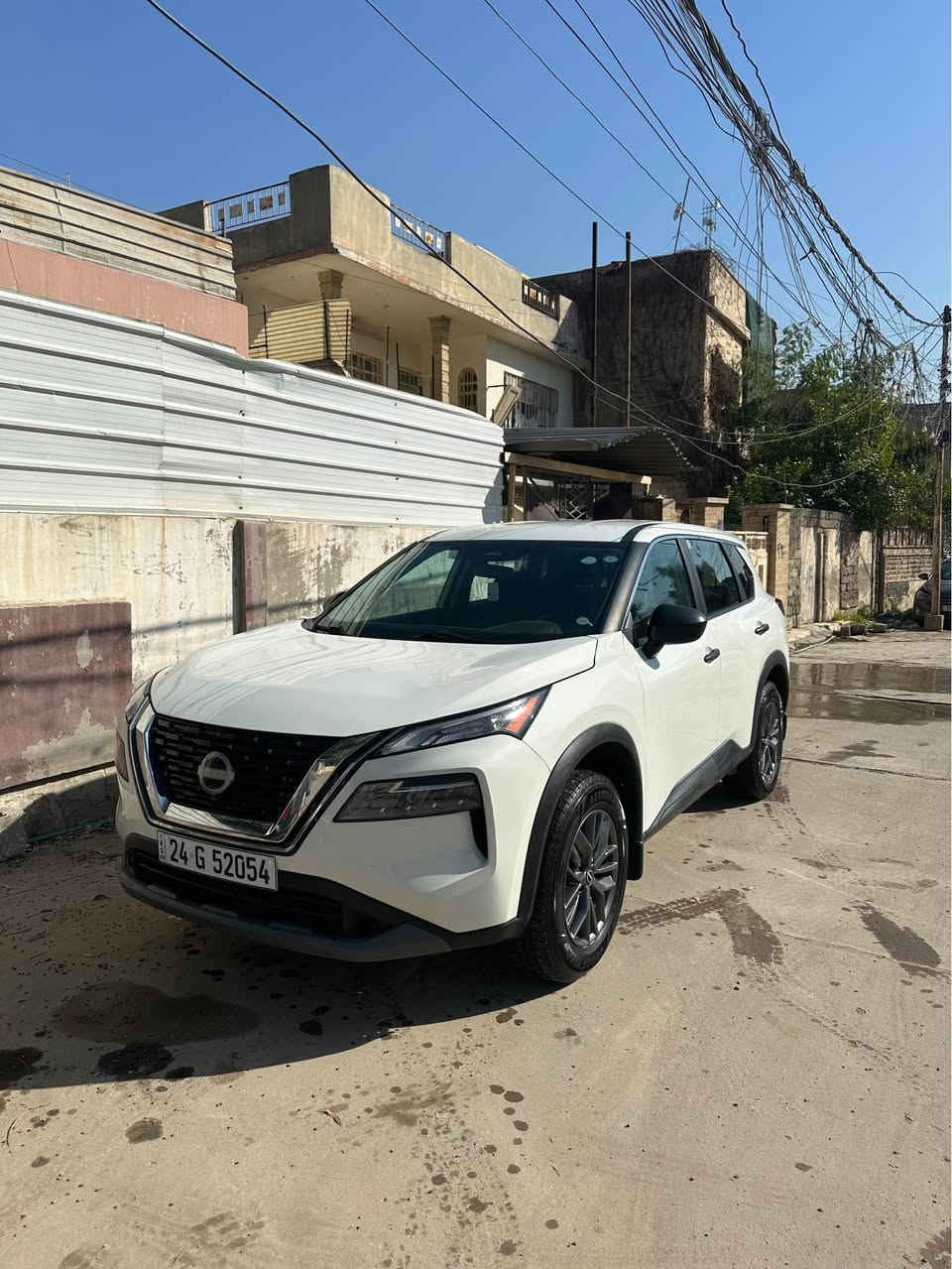 نيسان روج 2022 AWD
اللون ابيض
ماشية 116 الف كيلو قابل للزيادة 
البدي:سيارة جديدة بدون صبغ فقط البوند مبدل شركة بدون دواخل 
المحرك جديد 1.5 تيربو 
دفع رباعي AWD
مواصفات:
رادارات امامي خلفي حساسات شاشة كامرة وكثير مواصفات 
رقم دهوك جديد
السعر 165 وبيها مجال للشراي 
للتواصل *********** موصل, نينوى
