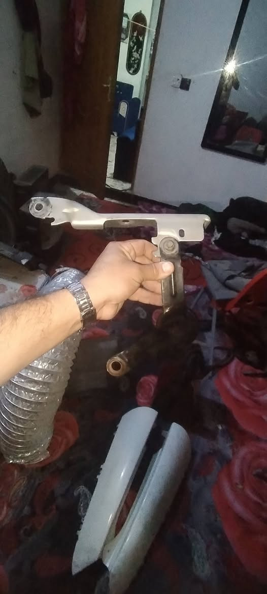 السلام عليكم عندي غراظ جمسي وشوف الي يحتاج شي بخدمته مكاني بغداد الحريه*********** اسعار مناسبه
