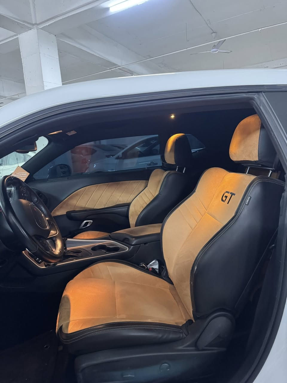 DODGE  CHALLENGER GT 
2022
‎المحرك : 3.6
‎ناقل الحركة : Automatic 
‎نوع الوقود : بنزين
‎الحالة : وارد ئەمریکیآ
‎عدد الأميال :36 میل 
جاملغ باب بيلادي  جاملغ خلفي نص صبغ 
‎بدون دواخل  
‎36 مايل ماشي 
‎فول بدون سلايت 
***********  
192$
‎العنوان: اربیل شارع 100 متر داخل
