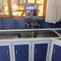 كاونتر وسنك • جديد • قابل تفاوض