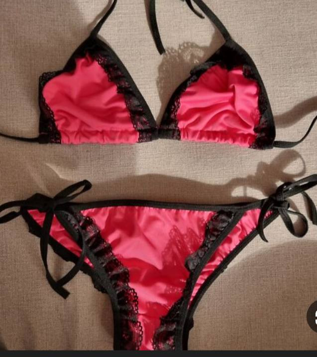 سلام عليكم حبايب
لانجري القطعة 😍بالفين بسسس واكو موديلات هواية عندي


**إذا كنت صاحب هذا الإعلان وتريد حذفه لأي سبب، رجاءا أرسل رسالة إلى الدعم الفني**