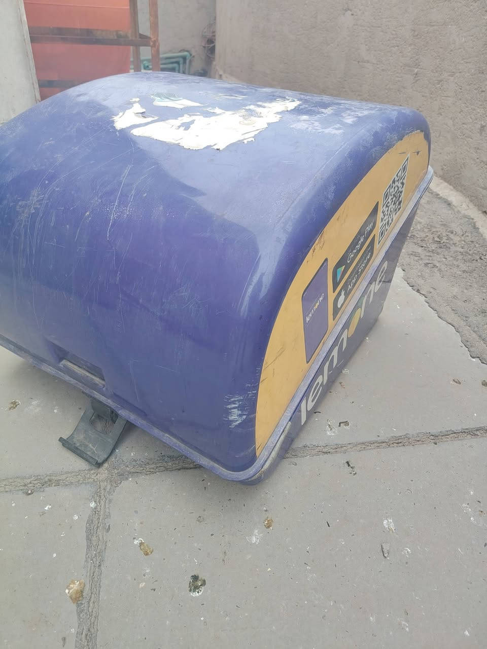 بوكس للبيع جكاته شغاله وقفله  شغال 
مكاني بغداد

***********
