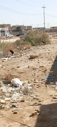 قطعة تجارية • ٣٠٠م • مقابيل ال٢٢ بو حجر