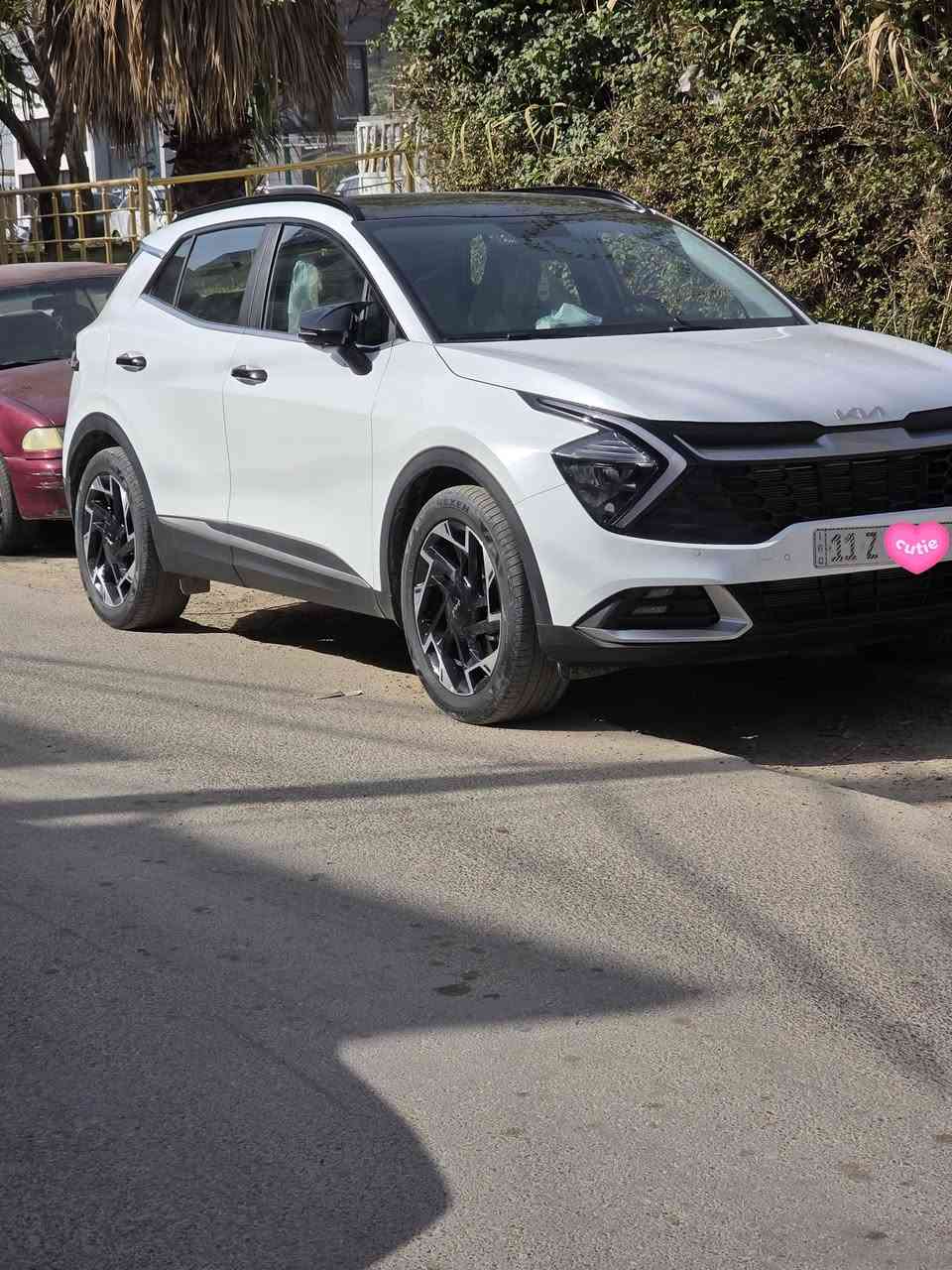 كيا سبورتج موديل 2025 ( خليجية السيارة ) زيرو
فول بنوراما ضمان شركة اكدال مكفوله كفاله عامه من 
الدعاميه للدعاميه كفاله 
مواصفاته بنوراما فور ويل نظام دفع 
رباعي 4X ايضا نقطة عمياء تشغيل عن بعد الداخل مخمل بيجي وبيه هواية مواصفات 
رقم بغداد بأسمي تحويل مباشر
سيارة ماشية 1300 كم فقط السيارة زيرو
رقم صاحب ســيارة ***********
