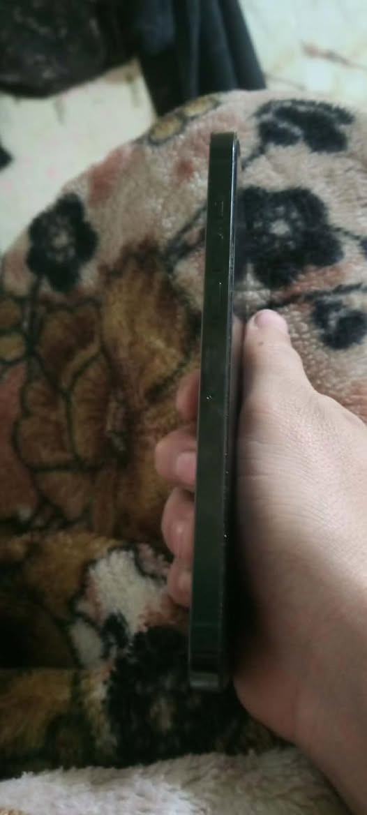 السلام عليكم                                                                      13برو ماكس امريكي                                                                 
  ذاكرة 256
بطارية 81 
نضيف كلش 
سعر 675 وبي مجال مكاني مدينة الصدر


**إذا كنت صاحب هذا الإعلان وتريد حذفه لأي سبب، رجاءا أرسل رسالة إلى الدعم الفني**