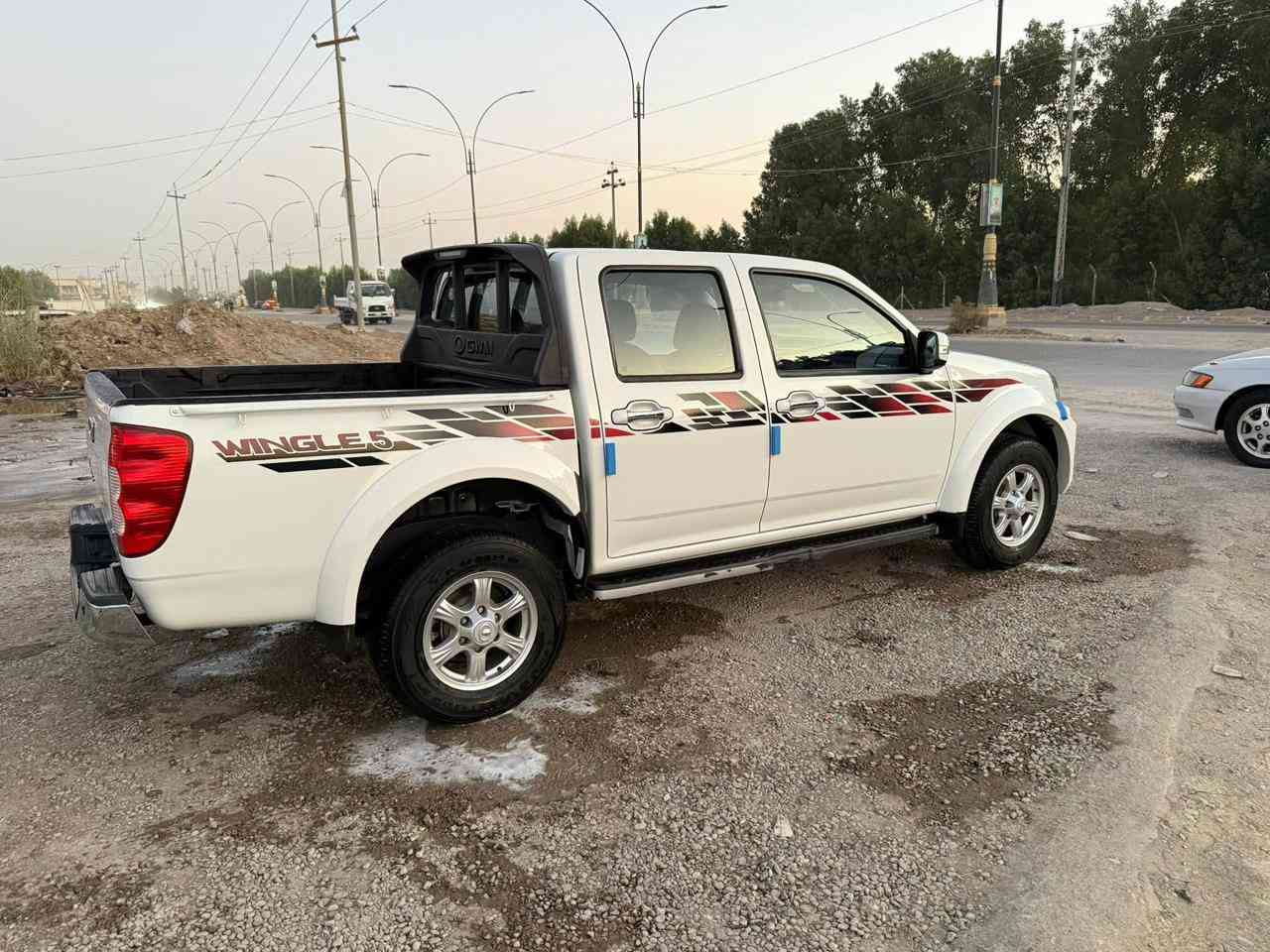 السلام عليكم
كريت ويل2024 سيارة رقم دولي 
رقم القادسية تحويل مباشر.  
‏سيارة كفالة عامة
‏السيارة مدورة ثاني يوم 
 ‏
محرك كير كفاله 
تخم تاير جديد 
‏
‏ السعر138 وبيه مجال للشراي
المكان الشطره قضاء الدواية
‏***********
‏.
