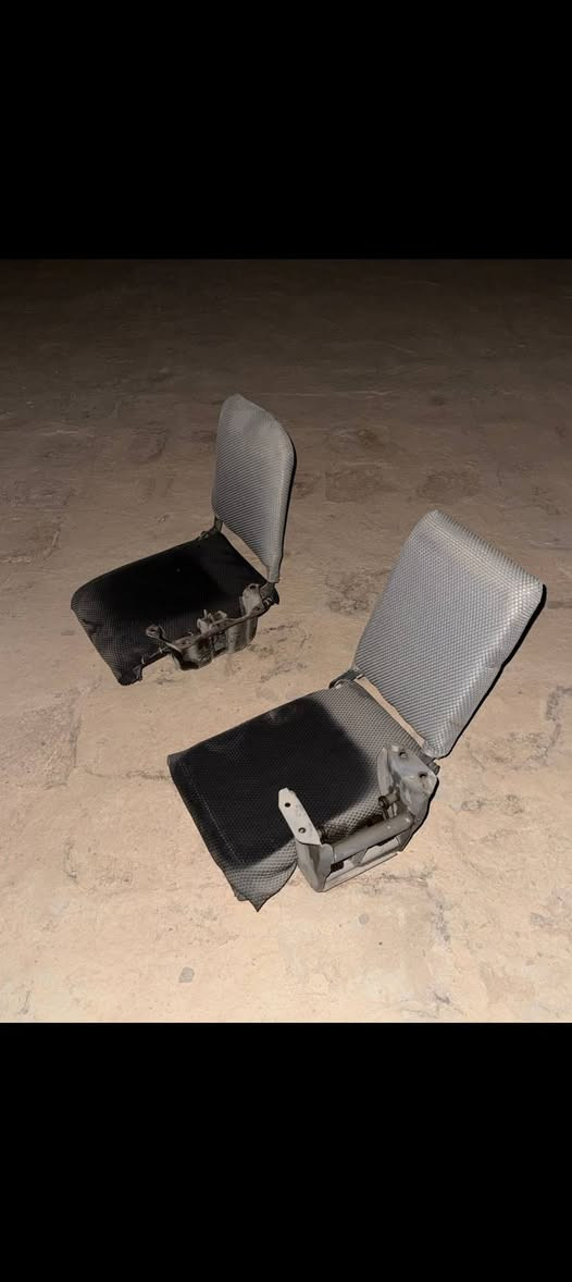 كرسي قلاب عدد (  2 ) كامل مع القواعد بالمباشر يتركب مع الكراسي للسيارة
المكان بابل المحاويل 
السعر 125
***********

