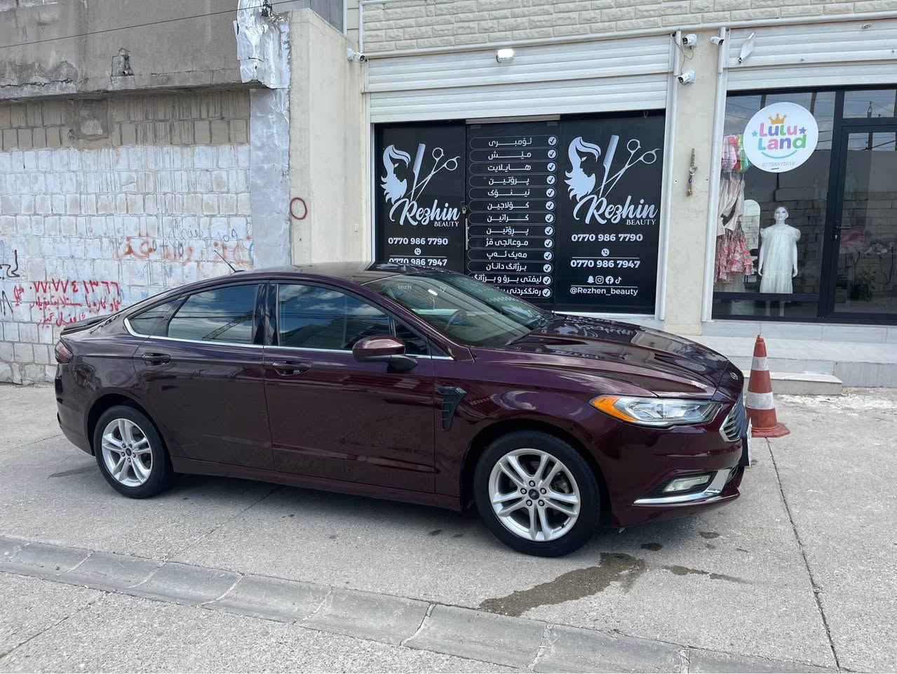 Ford fusion 2017
سعر به لاش
فورد فيور 2,5 SE
سه يارەكه بەس ماشالله ئەويێت لۆك لۆكه  
٤ جام ئوتو
به سمه
تەحەکوماتی سەر سوکان 
تەحدید سورعە
ته بريد مه ركه زى
گێر ماوس
گێڕو مه كینەى نه كراوەتەوه به شەرت
پێشو دواى تازه داكيراوه
تەقەو ڕەقه به شەرت
تازه پۆليش كراوه
سه ياره كه له رەسمه كان جوانتر نه بو مه يبه
سه يارەكه پێنج پارجە ى بوياغه ئەرباگ کەپسە
ته حويلو غه رامه به شەرت سعر:- 95 معامه لە
شوێن:- سليّمانى
*********** السليمانية, العراق
