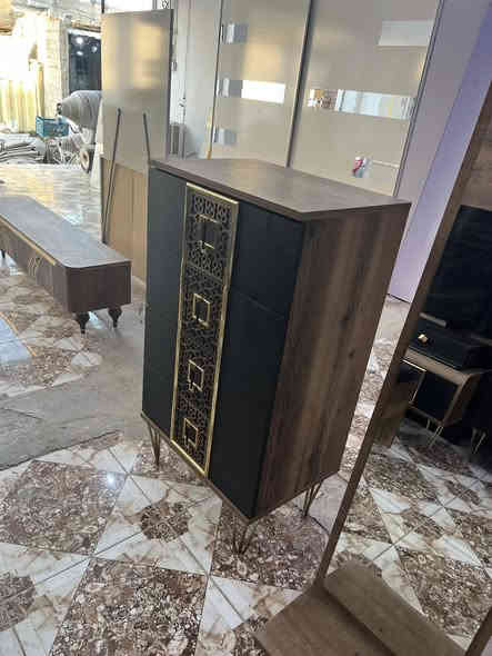 غرفه تركيه للبيع المكان سوك المفرق تواصل وتساب ***********
